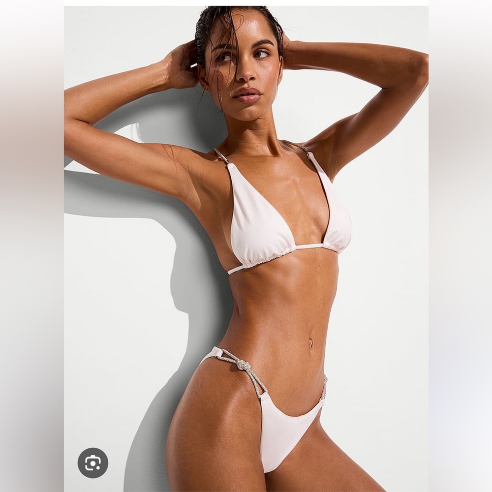 NWT NWT Victoria Secret triangle Bikini set size M set OR XXL/L set